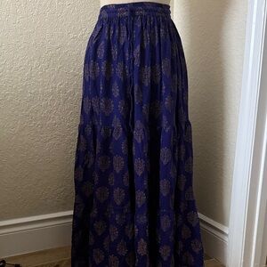 Elegant Women's Maxi Skirt in Blue and Gold